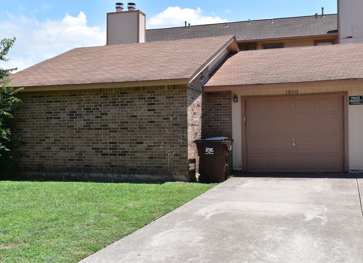 Primary Photo - Four Plex