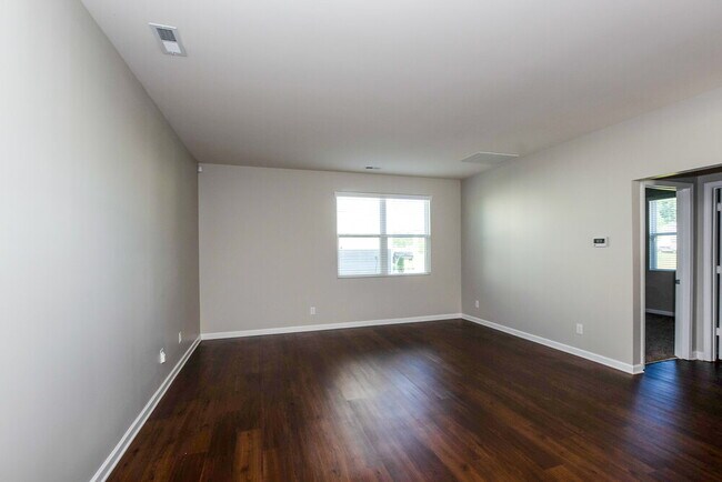 Foto del edificio - 12302 Downy Birch Rd