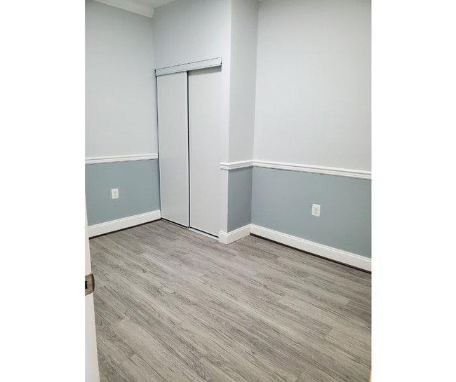 Foto del edificio - 2838 Washington Blvd