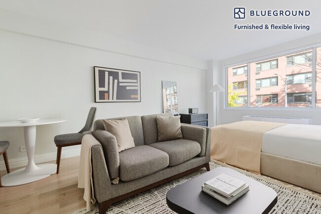 Building Photo - 340 E 51st St