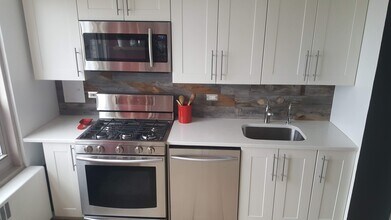 Building Photo - 3950 N Lake Shore Dr