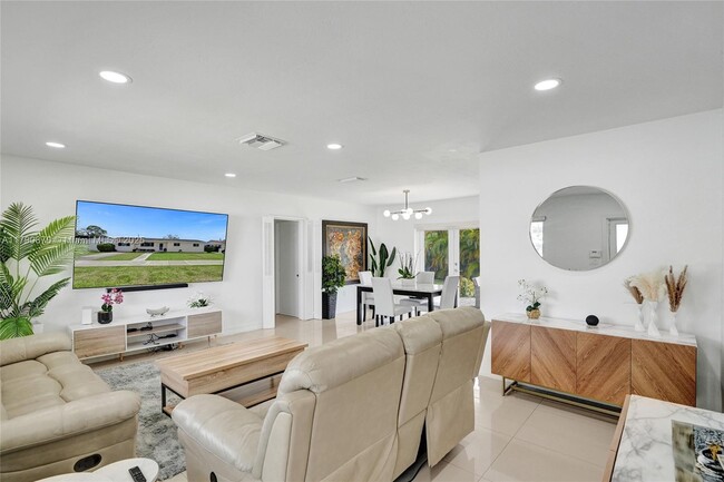 Foto del edificio - 5811 SW 95th Ct