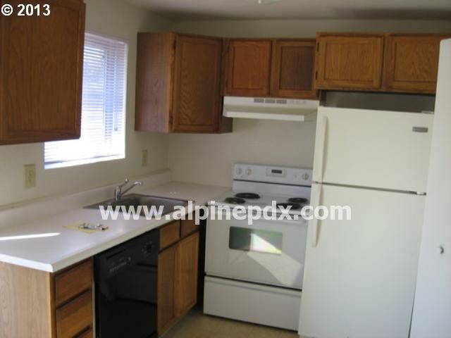 Building Photo - 4130 SW 170th Ave