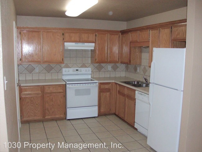 Foto del edificio - 4801 Heather Ln