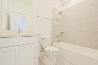 Building Photo - 21510 Banpo Bend Dr