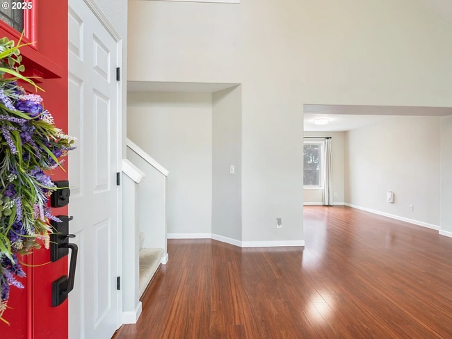 Foto del edificio - 42019 NW Oak Way
