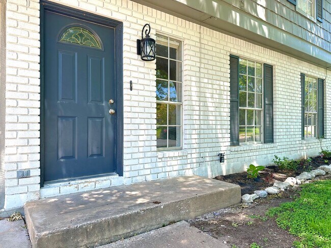 Foto del edificio - Charming North Austin 3x2.5