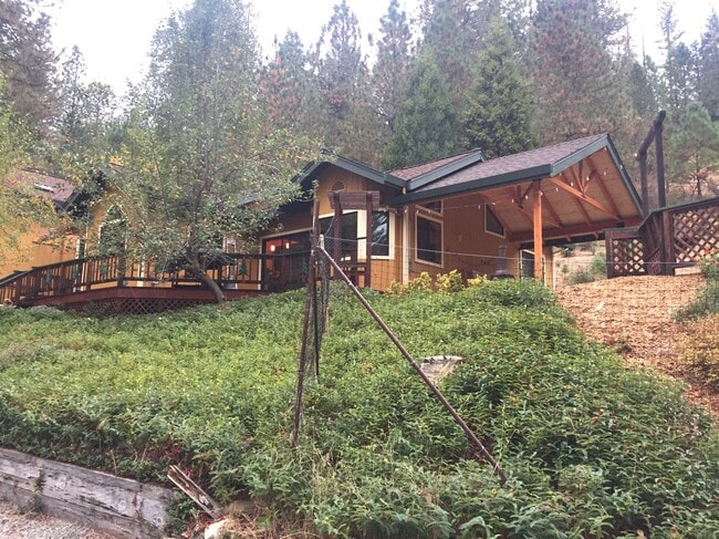 House from Driveway - 26927 Manzanita Ct