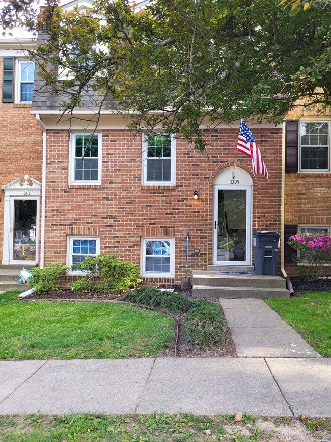 Photo - 11295 Edgemoor Ct Townhome