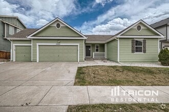 Building Photo - 12440 Village Cir