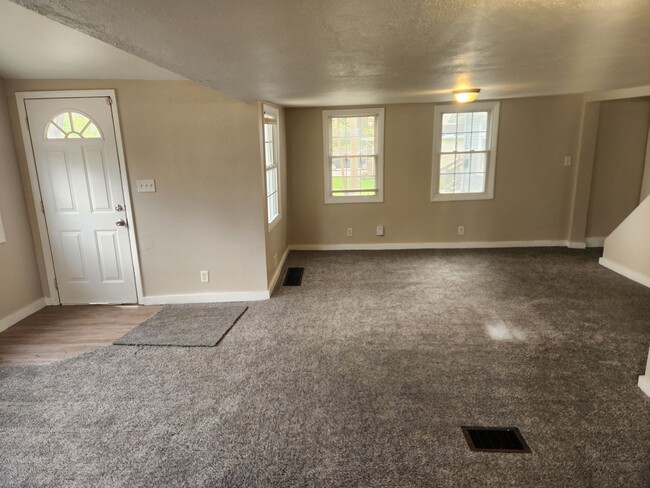 Foto del edificio - 2 Bedroom House in Rock Island