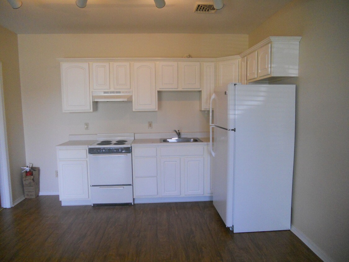 Foto principal - 300 Garber St