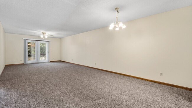 Foto del edificio - Stonebridge 3813/3815