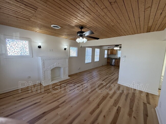 Building Photo - 5149 S 36th W Ave