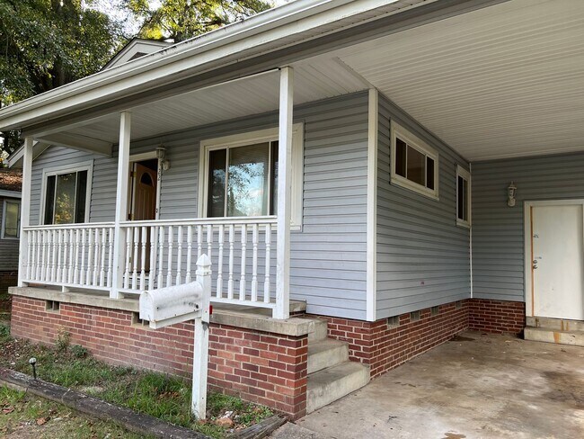 Foto del edificio - 22 Fairmont Dr