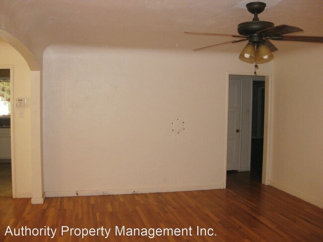 Building Photo - 2 br, 2 bath House - 705 Loma St.