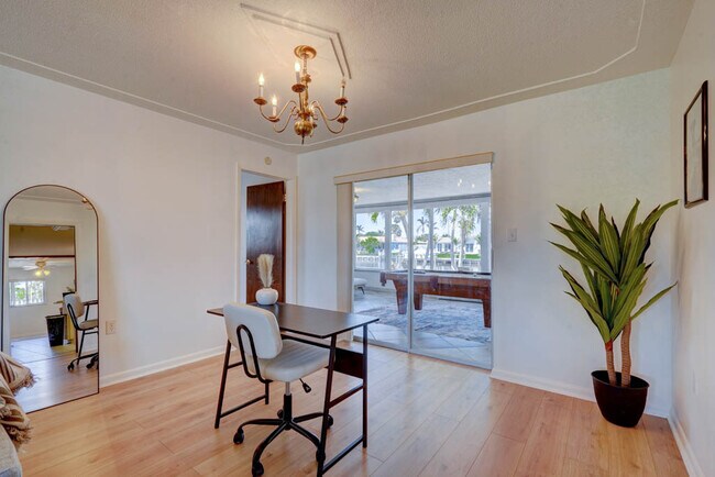 Foto del edificio - 107 Jamaica Dr