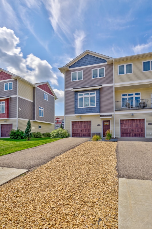 2163 Rolling Green Ln, North Mankato, MN 56003 Townhome Rentals in