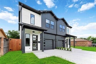Building Photo - 9227 Ashville Dr