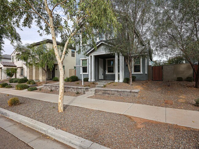 Foto del edificio - COMING SOON!! Move In Ready!stunning 3 bedroom, 2.5 bathroom home located in Phoenix!