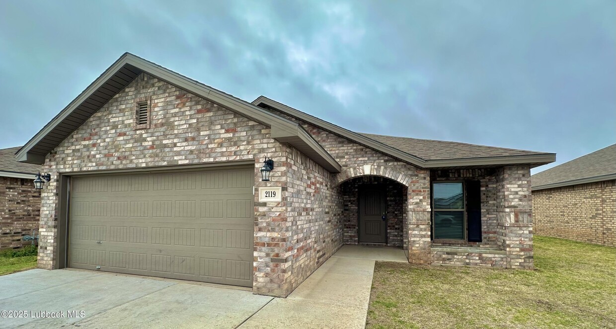 Foto principal - 2119 140th St