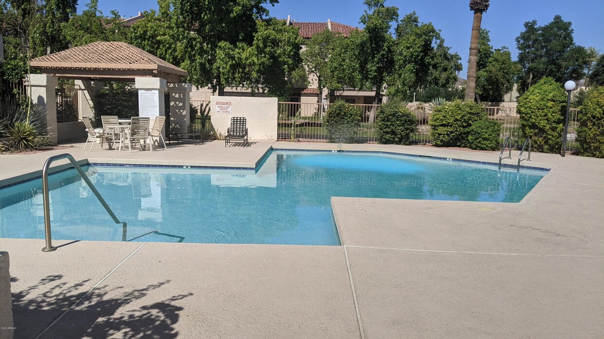 Primary Photo - 11026 N 28th Dr