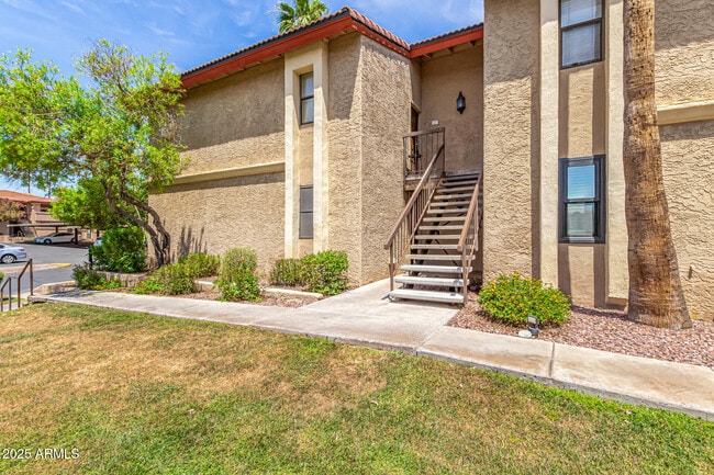 Foto del edificio - 10410 N Cave Creek Rd