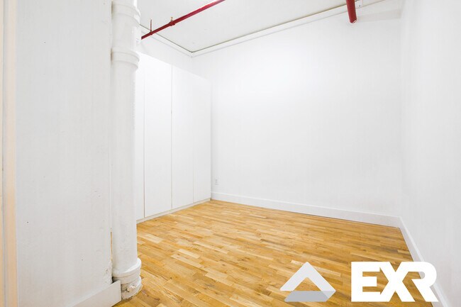 Foto del edificio - 315 Berry St
