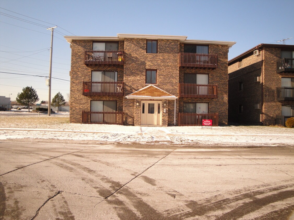Primary Photo - 104 Luella St