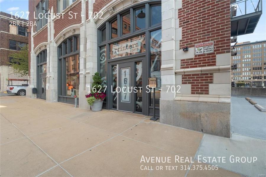 Primary Photo - Just Listed! - 1627 Locust St - 2Bed/2Bath...