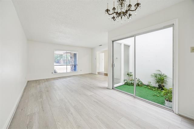 Foto del edificio - 7639 Dentcrest Dr