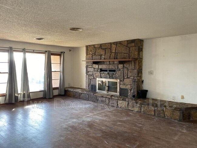 Photo - 4345 SE 16th St House