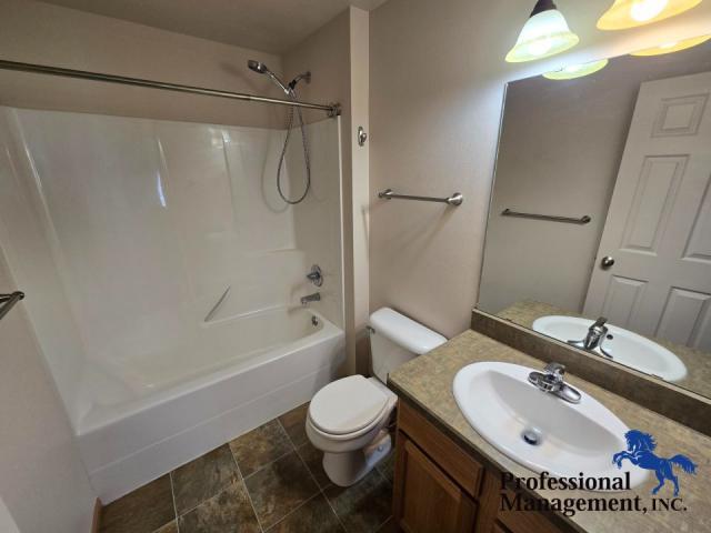 Foto del edificio - 3 bedroom in Billings MT 59102