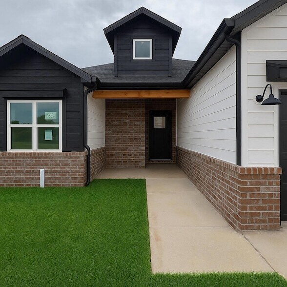 Foto del edificio - 1367 N Harper Ridge Dr