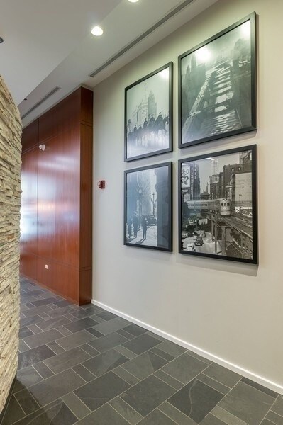 Foto del edificio - 520 S State St