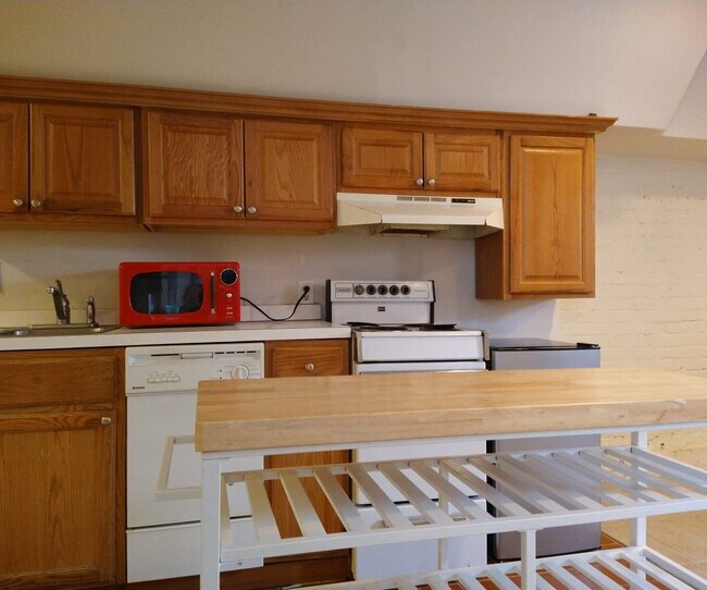 Foto del edificio - 329 C St NE