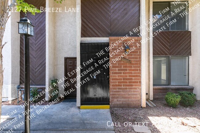 Foto del edificio - 2127 Pine Breeze Ln