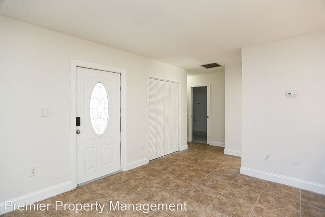 Foto del edificio - 2 br, 1 bath House - 861 San Remo Avenue