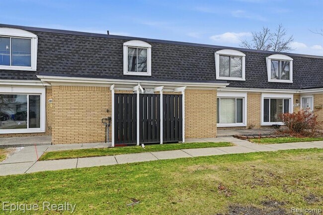 Foto del edificio - 29792 City Center Dr