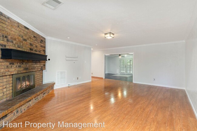 Foto del edificio - 3 br, 2 bath House - 414 E Grenoble Drive