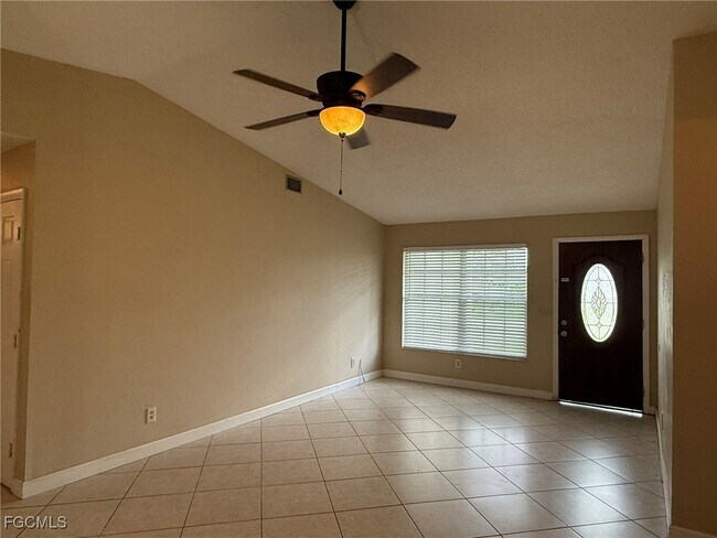 Foto del edificio - 4344 SW 7th Ave