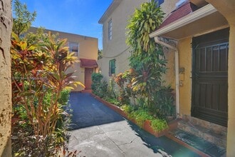 Building Photo - 3660 NW 20th Ave