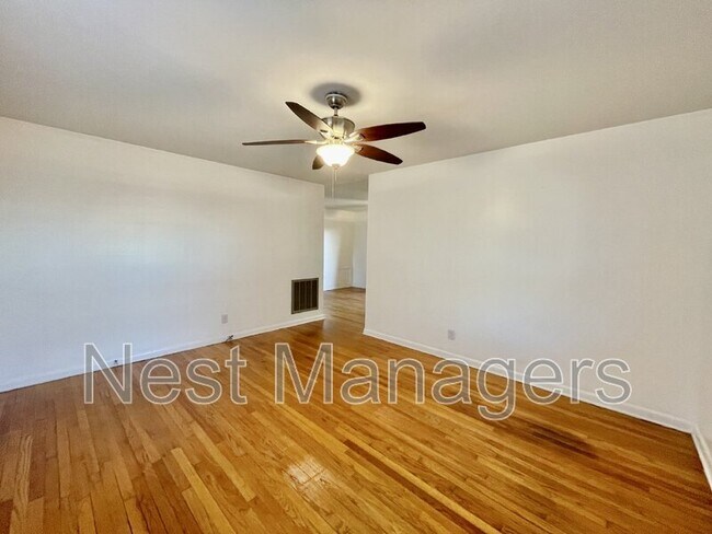 Foto del edificio - 3522 Thomas Dr