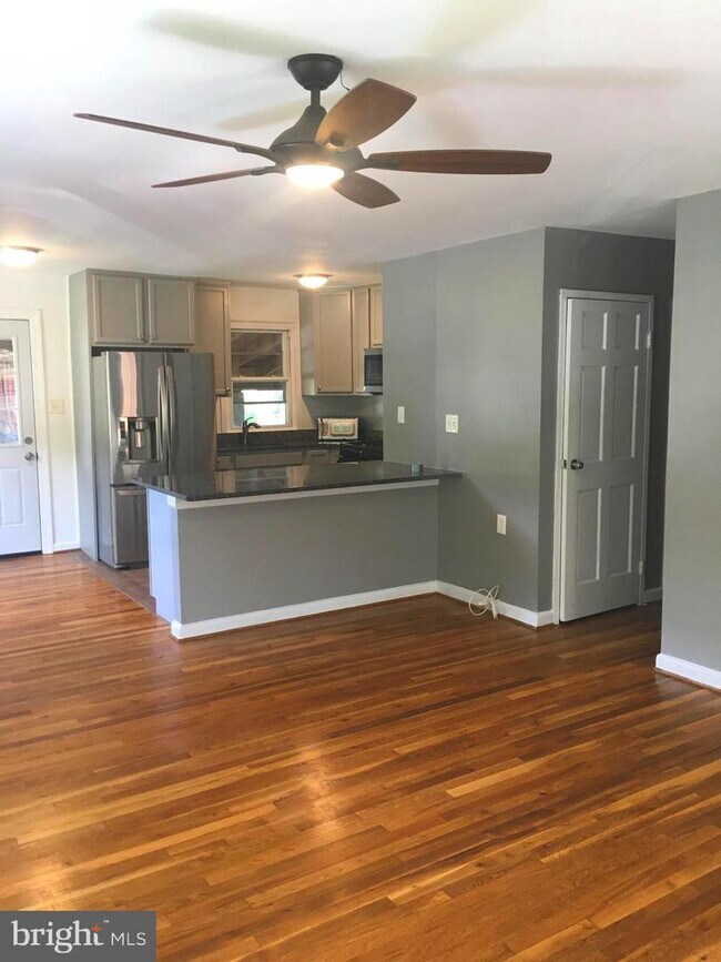 Foto del edificio - 10607 Tenbrook Dr