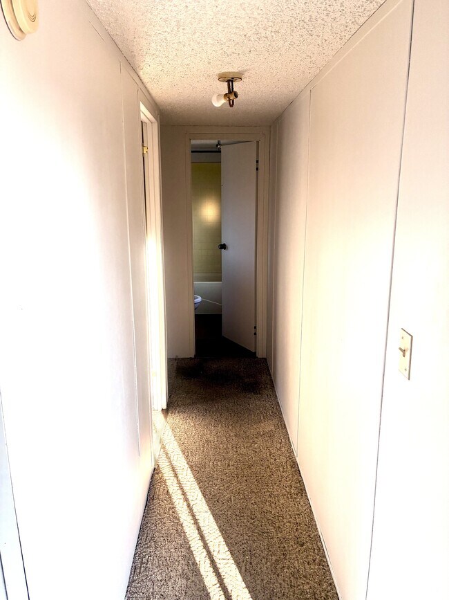 Foto del edificio - 101 Hill Rd