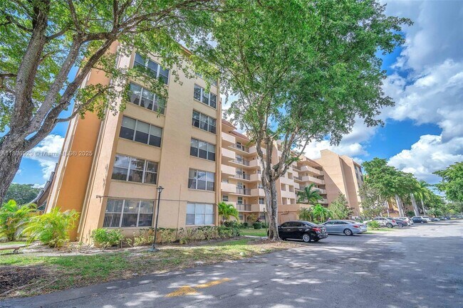 Foto del edificio - 3671 Environ Blvd