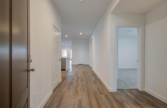 Foto del edificio - 1019 Fringed Bluestar Dr