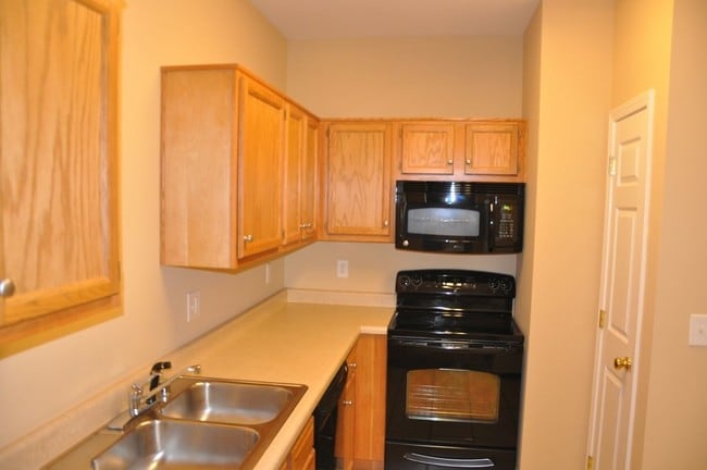 Building Photo - 1120 Westlynne Pl