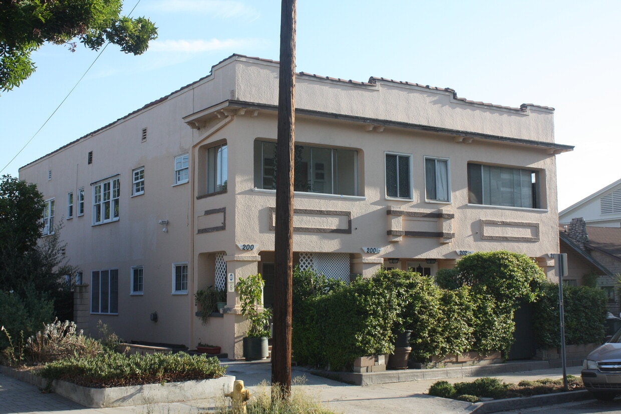 Primary Photo - 200 W Lomita Ave