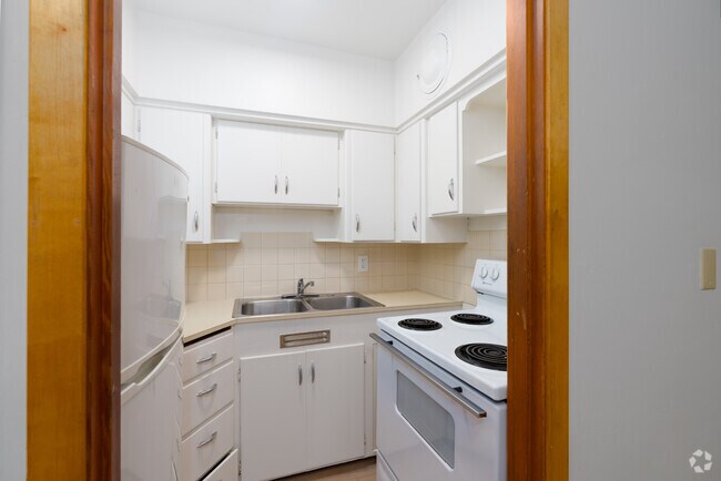 1 habitación, 1 baño - 500 pies cuadrados - Cocina - Alcliff Apartments